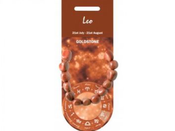 Bransoletka z kamieniami dla znaku zodiaku Lew na tle zodiakalnym.