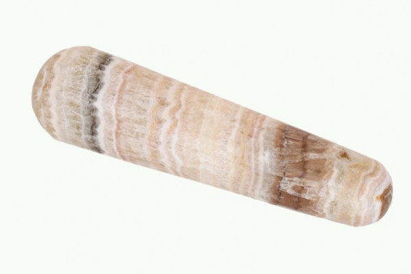 Stożkowy kamienny wałek do masażu na białym tle.