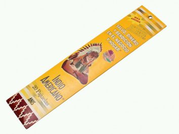 Opakowanie kadzidełek Indio Americano z rysunkiem mężczyzny w pióropuszu.