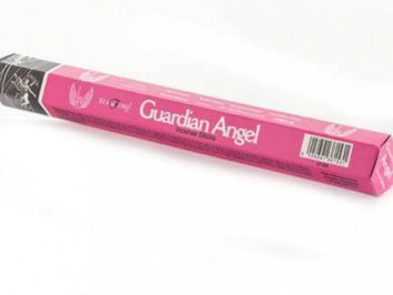 Różowe opakowanie kadzidełek Guardian Angel na białym tle.