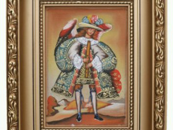 Obraz przedstawia ubranego w barokowy strój mężczyznę z fletem, w ozdobnej złotej ramie.