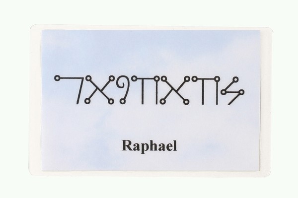Karta z napisem „Raphael” oraz symbolem lub alfabetem anielskim na jasnym tle.