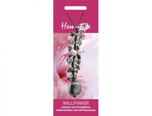 Naszyjnik z hematytu na różowym tle, opisany jako wzmacniający siłę woli i determinację.