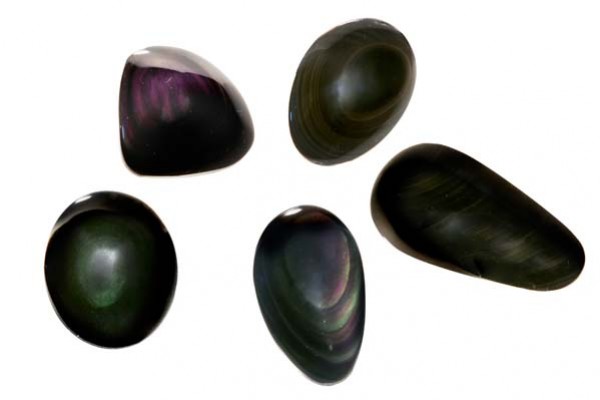 kamień amulet obsydian tęczowy