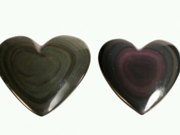 serce z obsydianu tęczowego