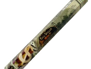 Opakowanie kadzidełek ozdobione motywem dolarów i symbolem dolara amerykańskiego.