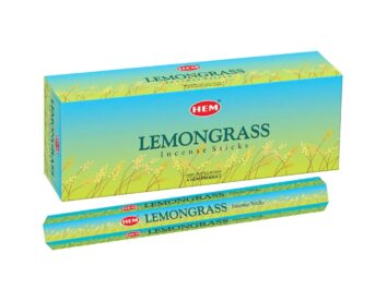 Pudełko i opakowanie kadzidełek HEM Lemongrass na białym tle.