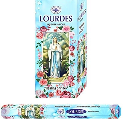 Opakowanie kadzidełek Lourdes z wizerunkiem Matki Bożej i motywami kwiatowymi.