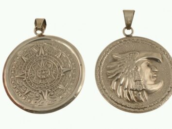 medalion z Meksyku z wojownikiem