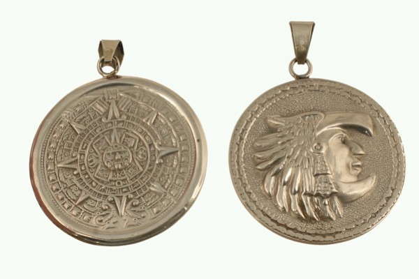 medalion z Meksyku z wojownikiem