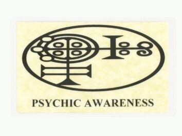 Karta z czarnym symbolem w owalu i napisem „Psychic Awareness” na jasnym tle.