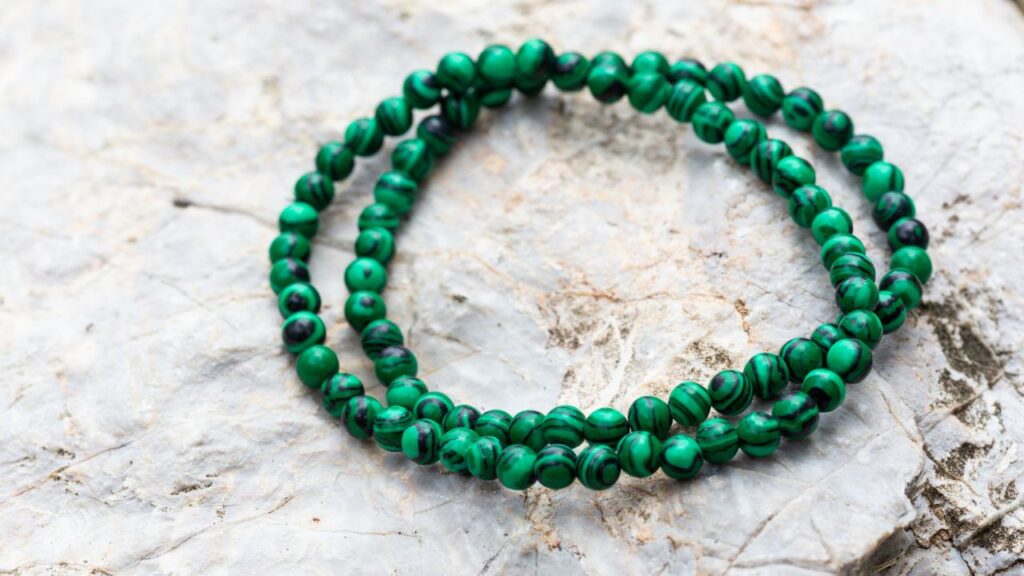 Biżuteria z malachitu