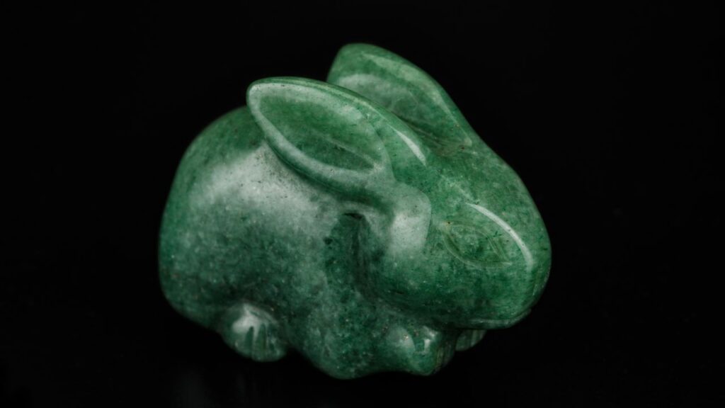 Królik z awenturynu - symbol pomyślności i sukcesu