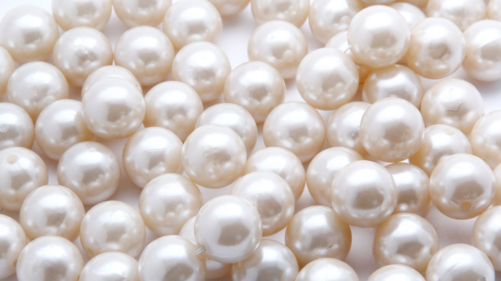 Rak - Perły - symbol czystości i piękna