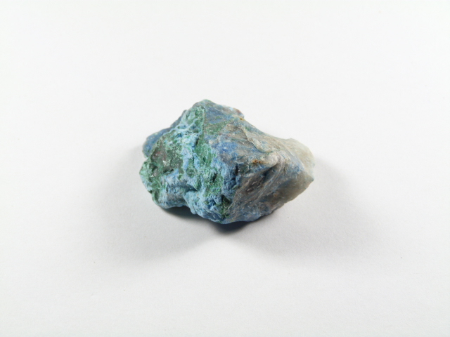 Chryzokola naturalna – kamień spokoju i wyciszenia