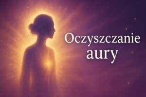 Ilustracja przedstawiająca sylwetkę osoby otoczonej złoto-fioletową poświatą, symbolizującą oczyszczanie aury i harmonizację energii.
