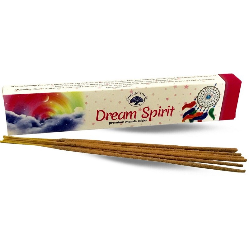 Kadzidełka Dream Spirit w opakowaniu. Siedem brązowych kadzidełek leży przed kolorowym opakowaniem z napisem "Dream Spirit".