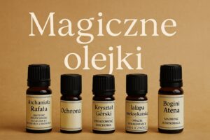 Magiczne olejki przedstawione w brązowych buteleczkach na jasnym tle. Pięć buteleczek z magicznymi olejkami ustawionych na tle napisu "Magiczne olejki".