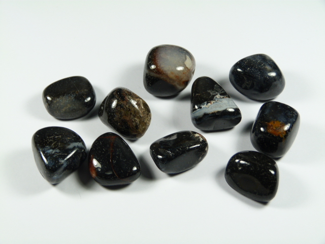 Sardoniks gładzony kamień