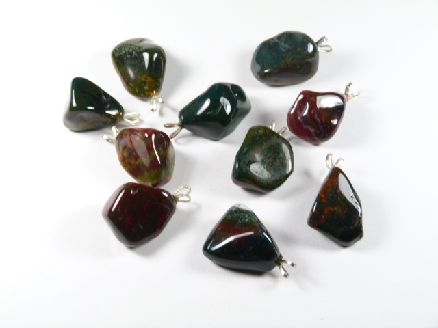 Wisiorek jaspis fancy w wielu odcieniach naturalnego kamienia